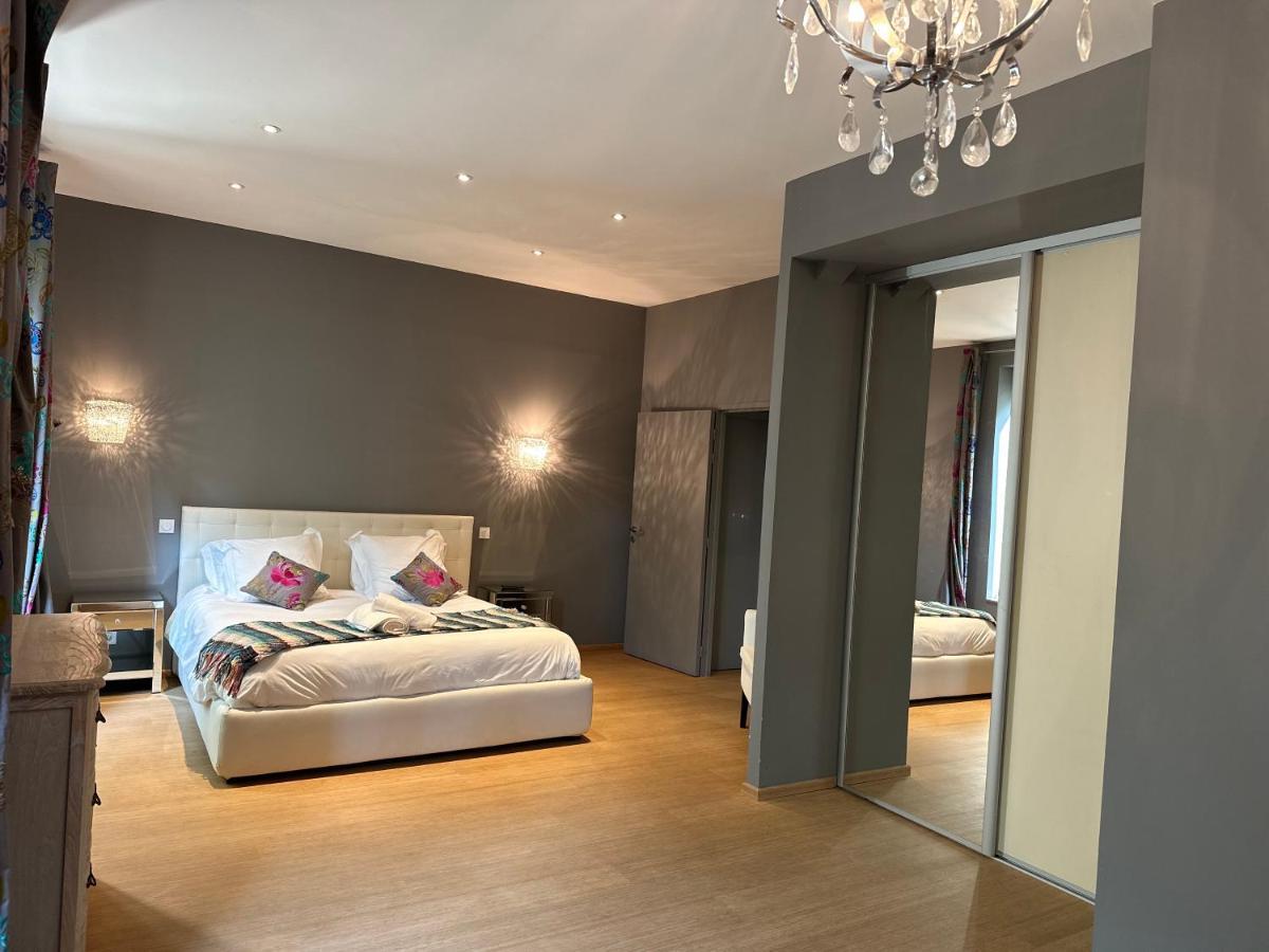 סן-ז'יל Domaine Du Prieure D'Estagel Chambres D'Hotes מראה חיצוני תמונה
